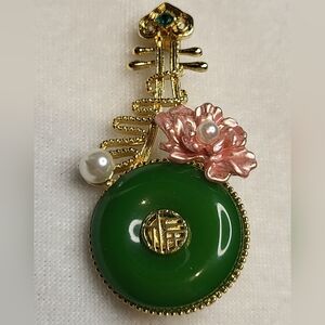 New Elegant Pipa and Peony Brooch / Pin